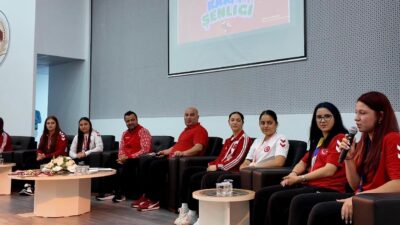 Kırşehir’in Çiçekdağı ilçesinde, eğitim öğretim yılının sonuna gelinmesiyle birlikte öğrencilere