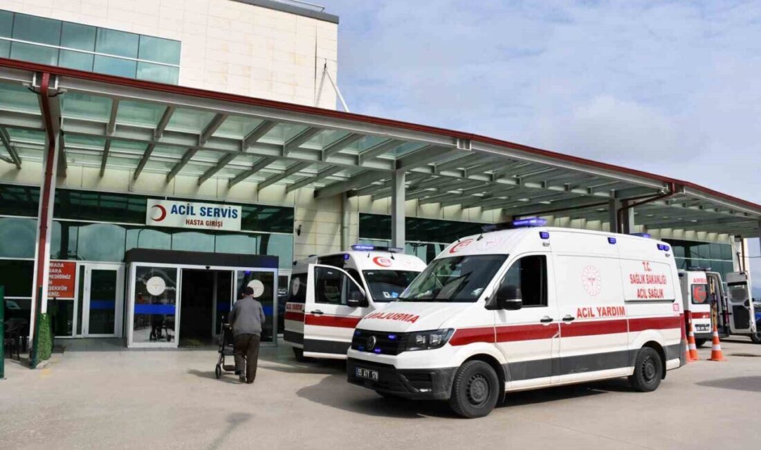 Vezirköprü ilçesinde meydana gelen bir trafik kazasında lise öğrencisi Umut