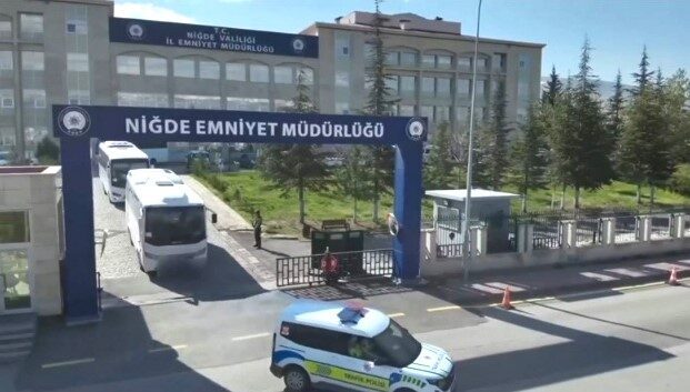 Niğde’de Emniyet Müdürlüğü ekipleri tarafından gerçekleştirilen operasyonla, Adana’da 17 yıldır