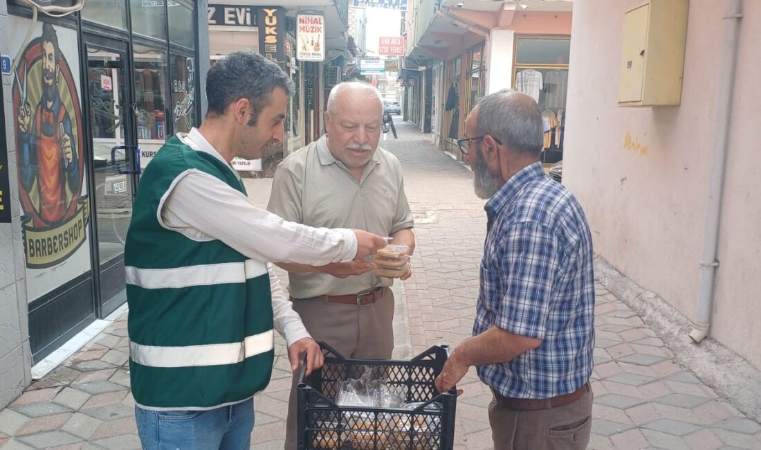 Paylaşma, birlik ve beraberliğin simgesi olan Muharrem ayının gelmesiyle birlikte,