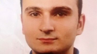 Samsun’un İlkadım ilçesinde yaşayan 52 yaşındaki Adem Kaya, evinin penceresinden
