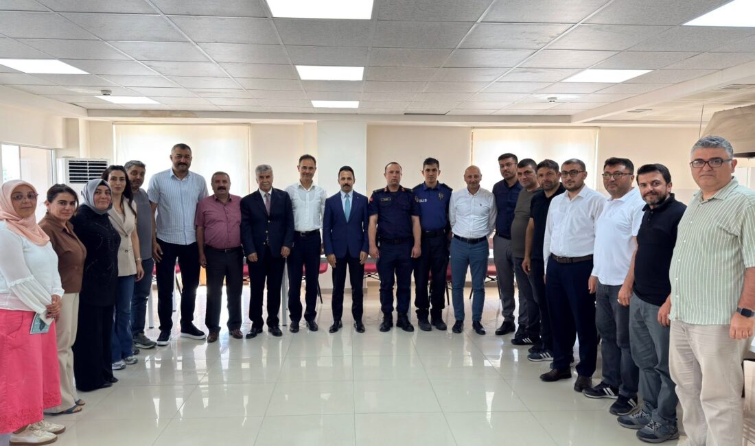 Kırşehir’in Çiçekdağı ilçesinde, 2025-2026 eğitim-öğretim yılının tamamlanmasının ardından okul müdürleri