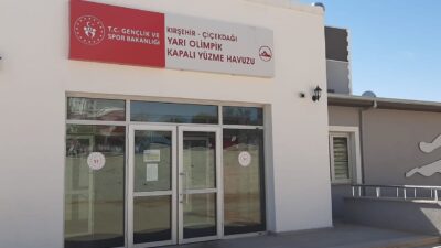 Kırşehir’in Çiçekdağı ilçesinde faaliyet gösteren Çiçekdağı Yarı Olimpik Yüzme Havuzu