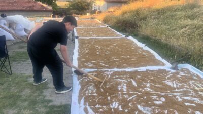  Çiçekdağı ilçesinde, kış sofralarının vazgeçilmezi olan geleneksel bulgur yapım sezonu