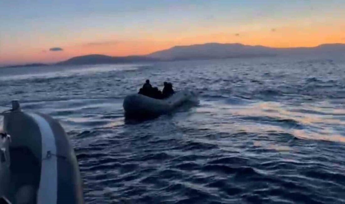 Çeşme açıklarında Sahil Güvenlik ekipleri tarafından gerçekleştirilen iki ayrı operasyonda,