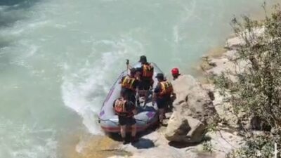 Eğlence Çayı’nda kaybolan Ömer Alptekin’in arama çalışmaları, Adana’nın Karaisalı ilçesinde