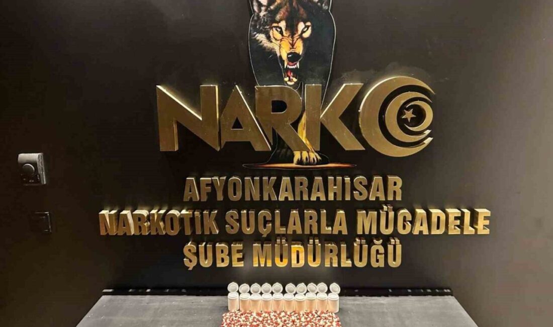 Afyonkarahisar’ da polis ekipleri tarafından yürütülen suçla mücadele operasyonunda çeşitli