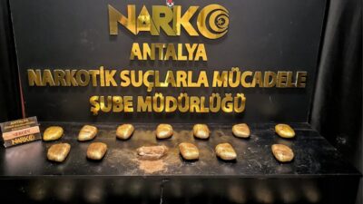 Antalya’da düzenlenen bir operasyonda, farklı illerden temin ettikleri uyuşturucu maddeleri