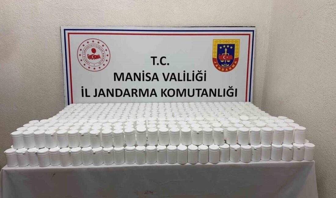 Manisa’nın Akhisar ilçesinde jandarma ekipleri tarafından gerçekleştirilen operasyonda 50 bin
