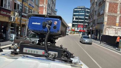 Aksaray Emniyet Müdürlüğü, şehir merkezinde, son teknolojiye sahip Mobil Plaka
