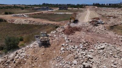 Aksu Belediyesi Fen İşleri Müdürlüğü, ilçenin planlı kentleşme ilkelerine uygun