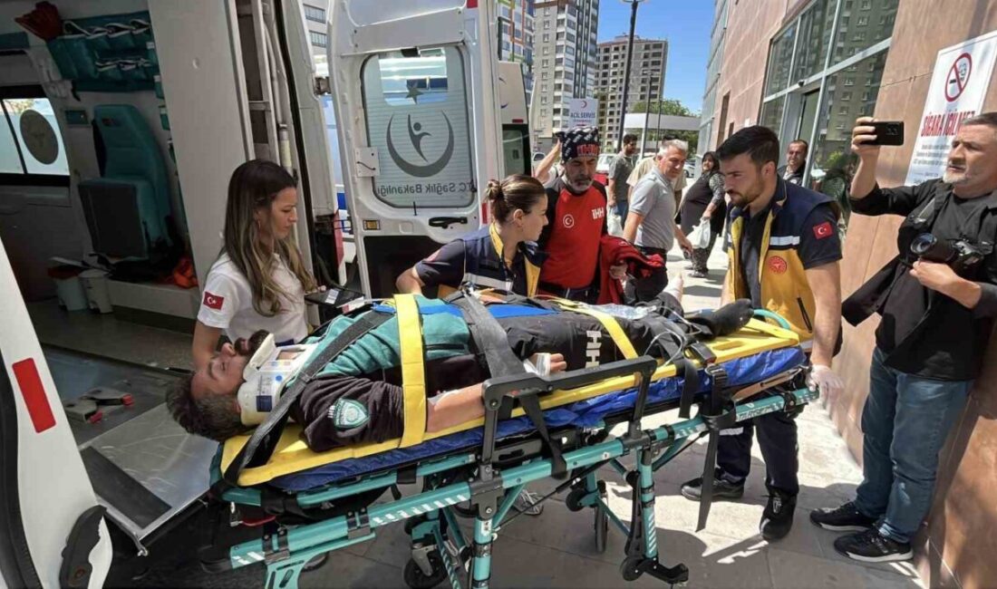 Yabancı bir dağcı, Niğde’nin Çamardı ilçesine bağlı Aladağlar’da dün mahsur