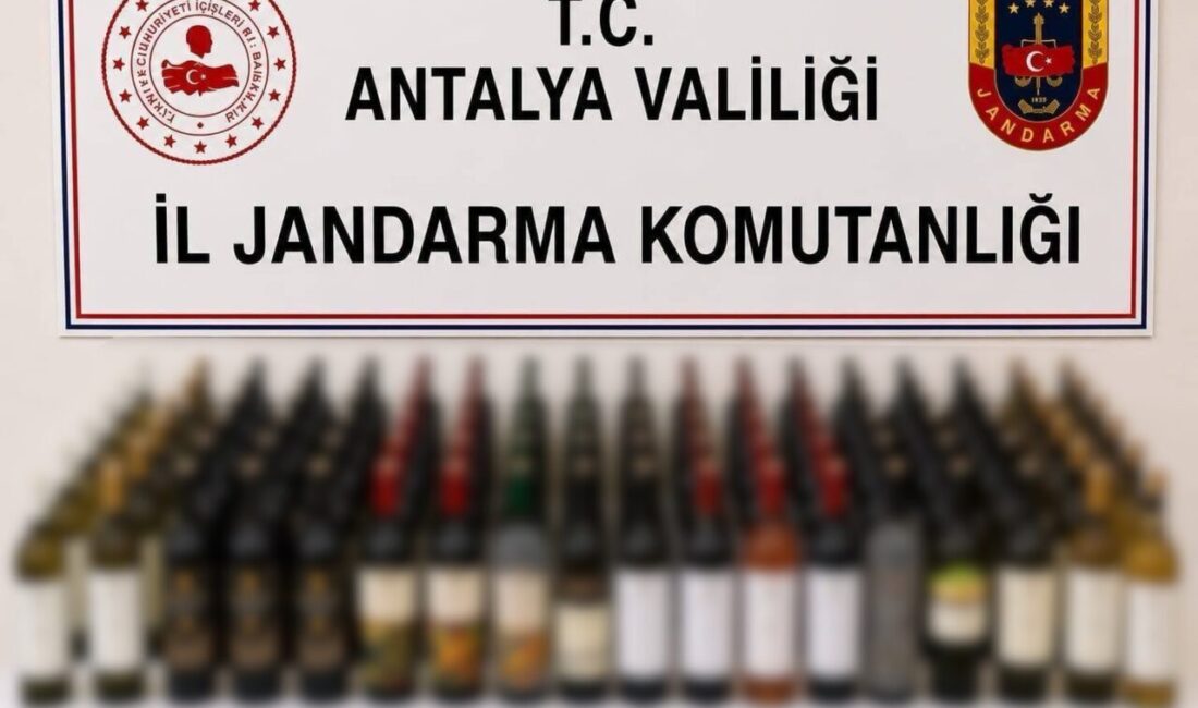 Alanya ilçesinde jandarma ekipleri tarafından gerçekleştirilen operasyonda, 108 litre kaçak