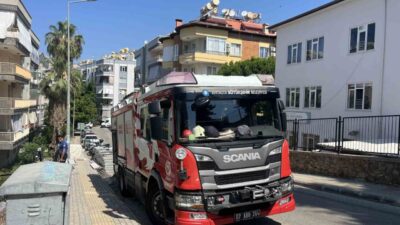 Alanya ilçesinde bir apartman dairesinde meydana gelen yangın paniğe sebep