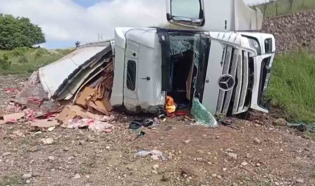 Amasya’nın Taşova ilçesine bağlı Mercimek köyü yakınlarında meydana gelen trafik