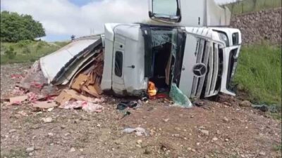 Amasya’nın Taşova ilçesine bağlı Mercimek köyü yakınlarında meydana gelen trafik