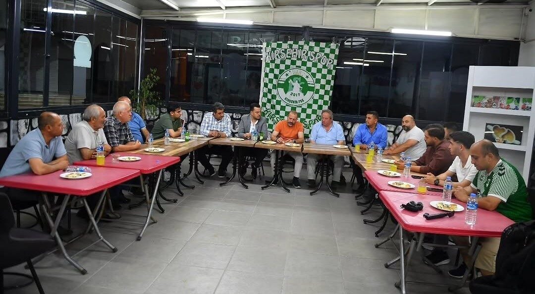 Kırşehir İl Başkanı Cemal Kaya, Kırşehirspor’un yeni sezon öncesi hazırlıklarının