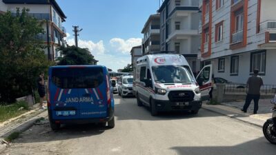 Ankara’da bilinmeyen bir sebepten dolayı aile üyelerine bıçaklı saldırıda bulunan