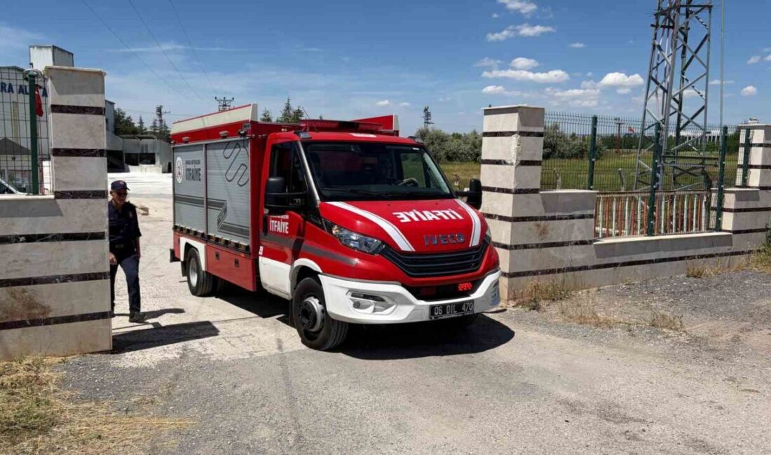 Ankara’nın Gölbaşı ilçesindeki bir alçı fabrikasında meydana gelen yangın hızlı