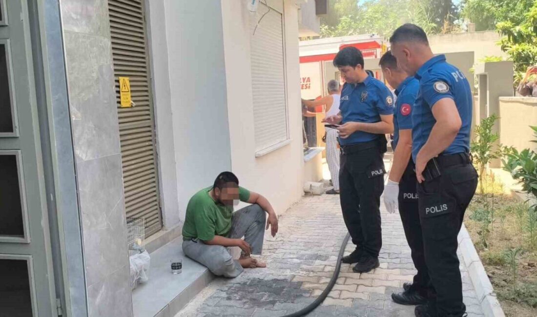 Antalya’da, psikolojik sorunları olduğu iddia edilen bir birey, kendisini eve