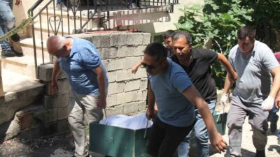 41 yaşındaki bir şahıs, Antalya’nın Serik ilçesinde bulunan evinin bahçesinde