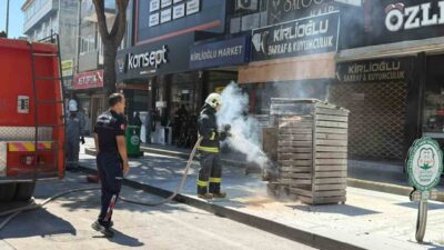 Antalya’nın Serik ilçesinde kaldırım üzerinde bulunan elektrik trafosunda meydana gelen