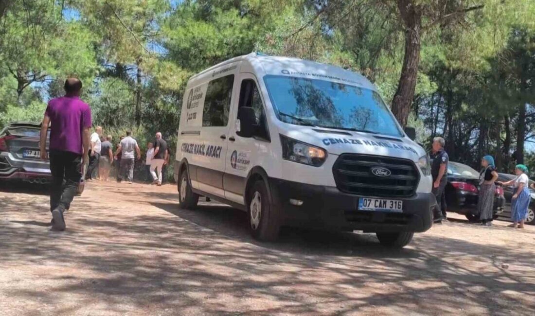 Antalya’nın Konyaaltı ilçesinde bir ormanlık alanda bir kişinin cansız bedeni
