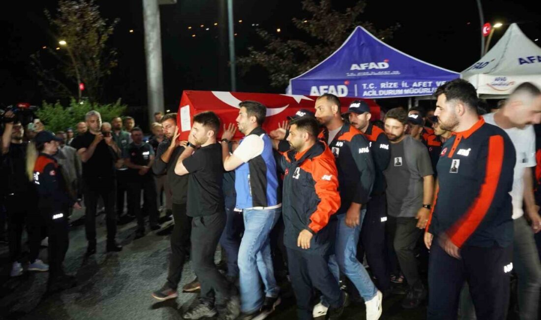 Rize’nin Çamlıhemşin ilçesinde Fırtına Deresi’nde gerçekleştirilen arama-kurtarma operasyonunda botun alabora