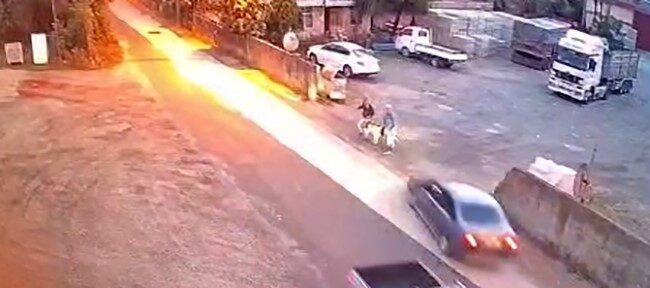 Artvin’in Arhavi ilçesinde meydana gelen bir trafik kazasında kontrolü kaybeden