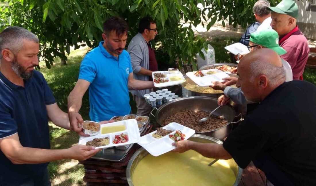 Sorgun ilçesine bağlı Aşağıkarakaya köyünde, aşure geleneğinin simgesi olarak bilinen