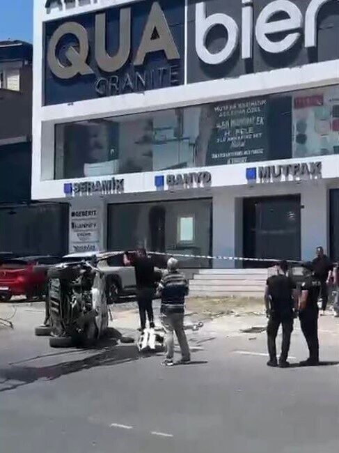İstanbul’un Avcılar ilçesinde, E-5 Karayolu’nda meydana gelen trafik kazasında bir