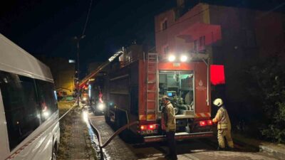 İstanbul Avcılar ilçesinde, Firüzköy Mahallesi Kuş Sokak’ta bulunan 3 katlı