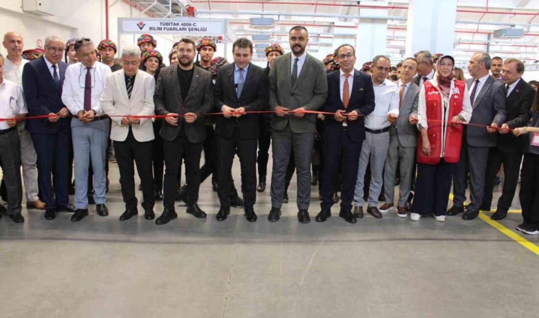 Aydın’da düzenlenen Bilim Fuarı, Aydın Bilim Fuarı Festivali çerçevesinde il