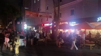 İstanbul Aydın Üniversitesi’nin Küçükçekmece’deki kız yurdunun yemekhanesinde dün akşam saatlerinde