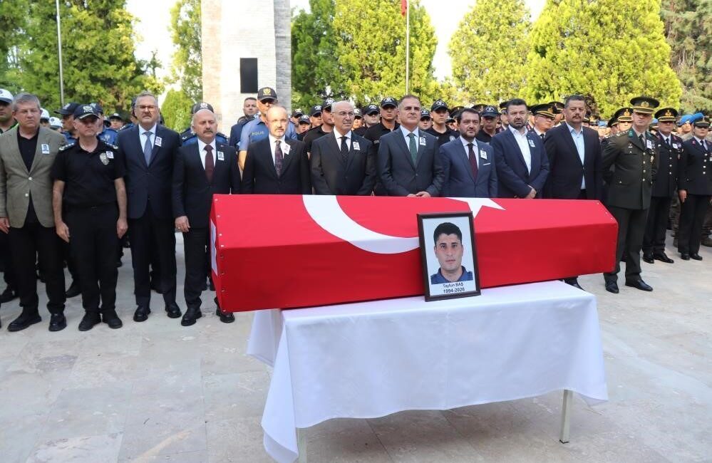 Muğla’nın Asayiş Şube Müdürlüğünde görevli Polis Memuru Tayfun Baş, KADES