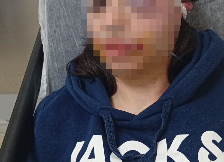 Körfez ilçesinde, kız arkadaşıyla ayrılmak isteyen bir kişinin alıkoyup darp