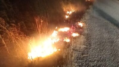 Küçükköy Mahallesi’nde meydana gelen otluk alan yangını, hızlı bir şekilde