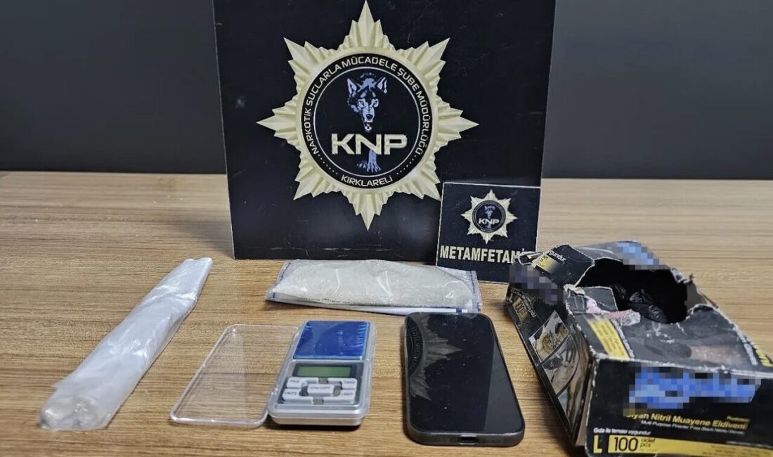 Kırklareli’nin Babaeski ilçesinde polis ekiplerince gerçekleştirilen operasyonda 130 gram metamfetamin