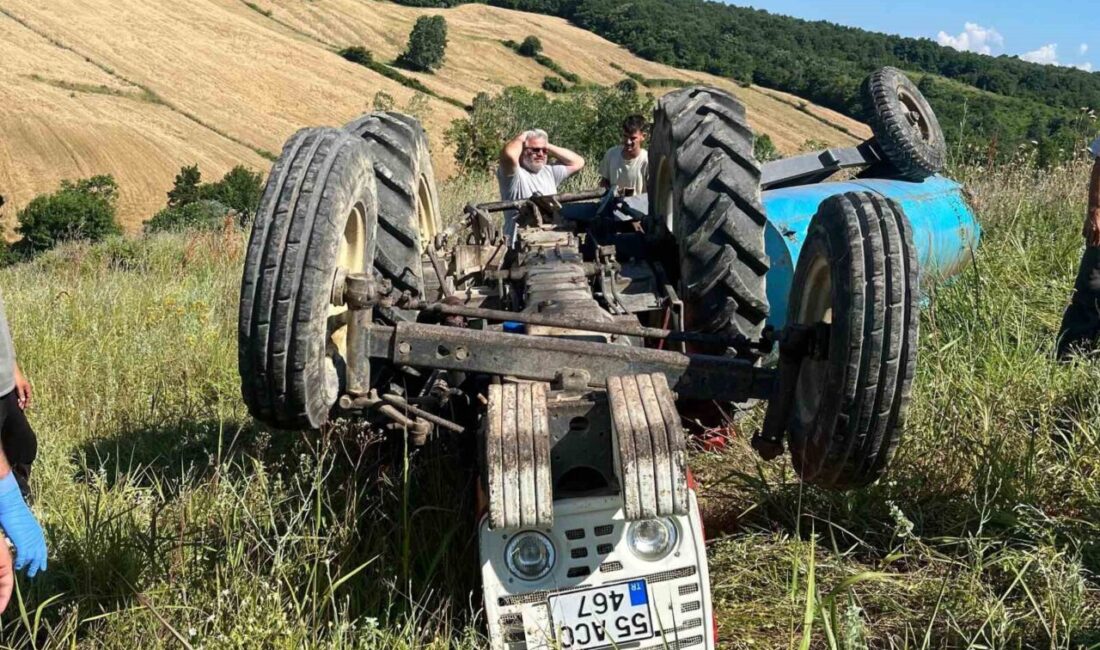 Samsun’un Bafra ilçesinde meydana gelen trafik kazasında bir traktör devrilerek