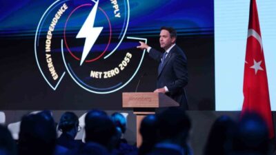 Türkiye’nin enerji alanındaki hedeflerinden bahseden Enerji ve Tabii Kaynaklar Bakanı