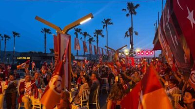 Galatasaray’ın dördüncü üst üste ve toplamda 26. şampiyonluğu, Bandırma Galatasaraylılar
