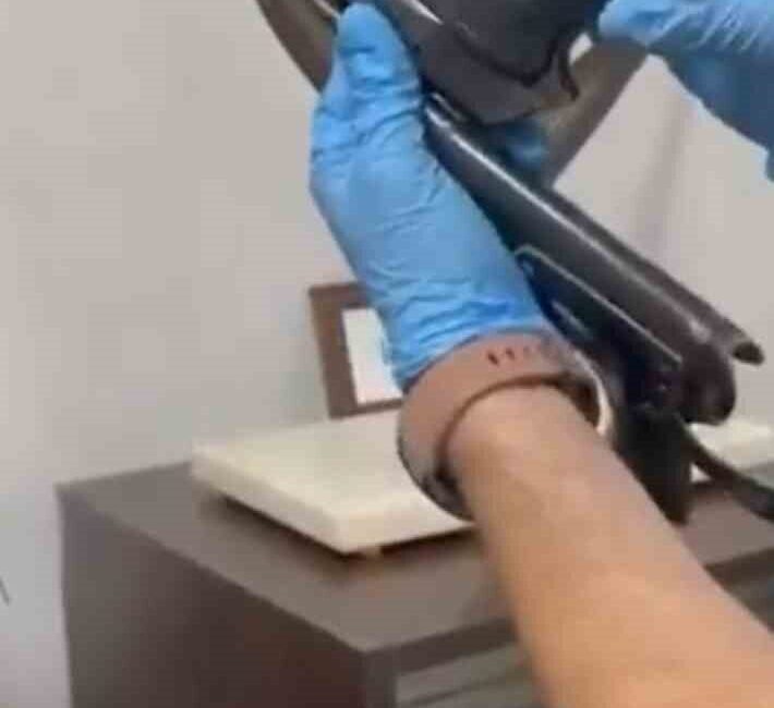 İzmir’de yürütülen rüşvet soruşturması kapsamında 3. dalga operasyon gerçekleştirilirken, 24