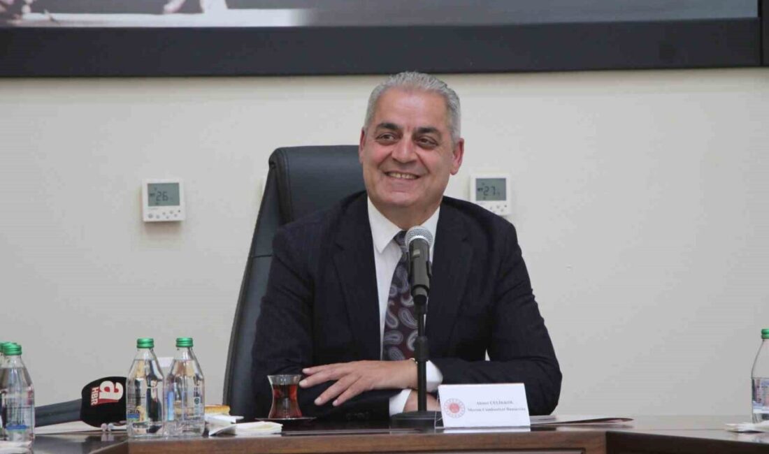 Mersin Cumhuriyet Başsavcısı Ahmet Çelikkol, beraberinde Başsavcı Vekili İsmail Teker