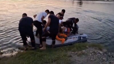 Batman ilinde Samanyolu mevkiinde suyun ortasında bulunan adacıkta mahsur kalan