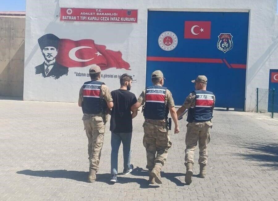 Batman İl Jandarma Komutanlığı tarafından planlı bir şekilde gerçekleştirilen operasyonlarda,
