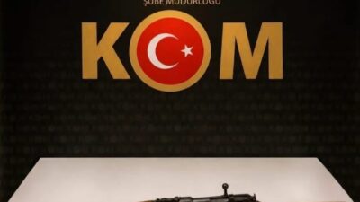 Bayburt’ta kaçakçılık faaliyetlerini engellemeye yönelik düzenlenen operasyonda, ruhsatsız bir mavzer