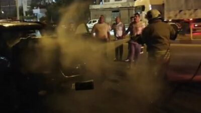 Hatay’ın Belen ilçesine bağlı Halibey Mahallesi’nde seyir halindeki bir araçta