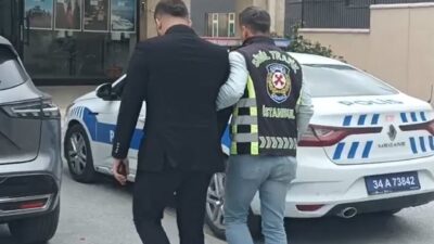 Bir araç sürücüsü, Beylikdüzü’nde bir motosikletliye trafikte saldırdığı için 180