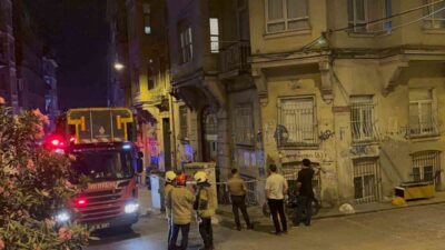 Beyoğlu’nda bir binanın bodrum katındaki mutfak duvarının çökmesi sonucu çok