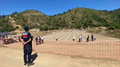 Bilecik’in Osmaneli ilçesinde düzenlenen atış etkinliğinde yüksek güvenlik önlemleri alındı.